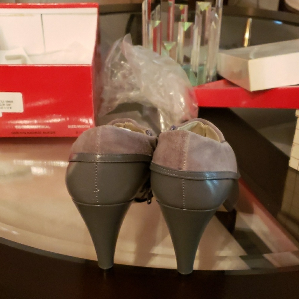 Shoes - Picture 3 of 3